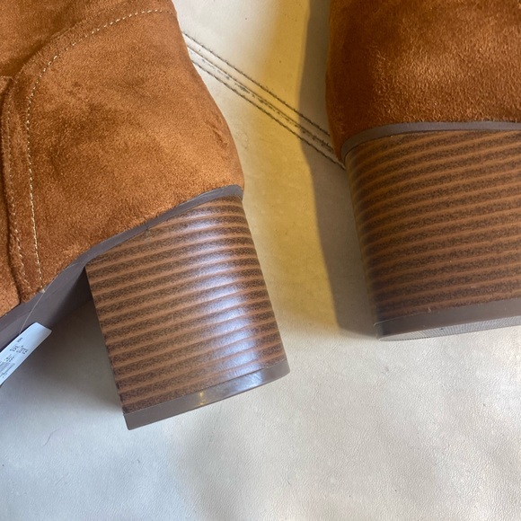 Kenneth Cole REACTION Sonia Slouchy western style suede like boot size 11 - Picture 8 of 12